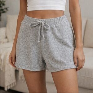 Universal Thread Woman’s Cozy Shorts Size L NWT